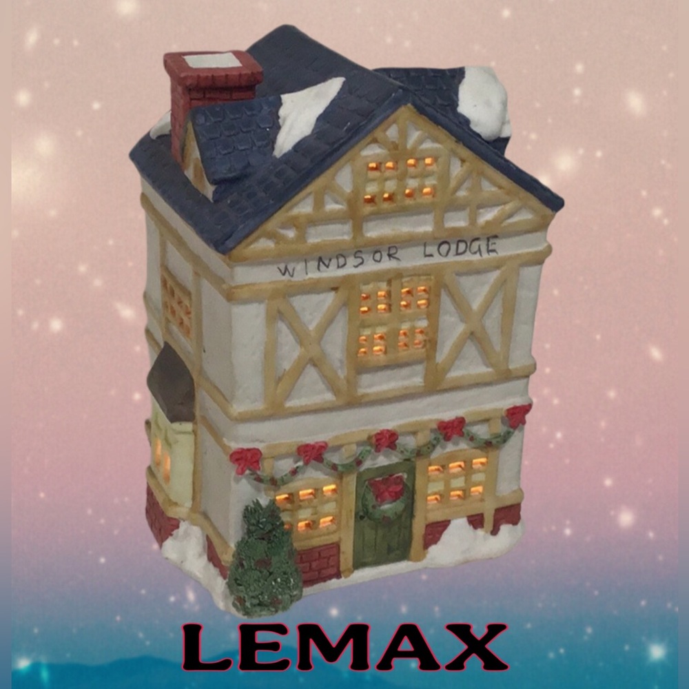 LEMAX Dickensvale Collectibles Porcelain Lighted Christmas Village House